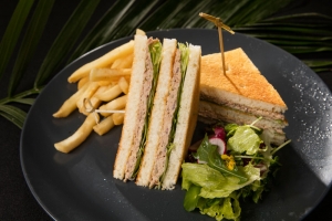 Tuna Fish Sandwich ( toast bread )